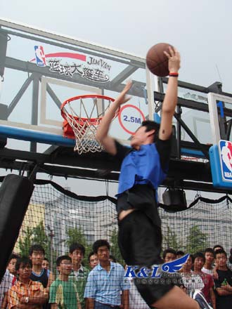 与激情德
